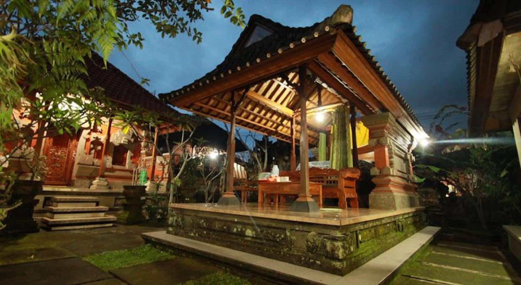 苏帕萨斯家庭旅馆 乌布 外观 照片